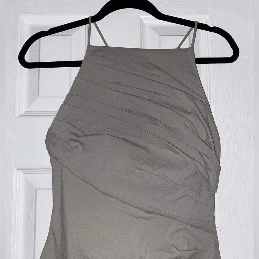 Grey mini dress, so flattering, BRAND NEW - Picture 5 of 7
